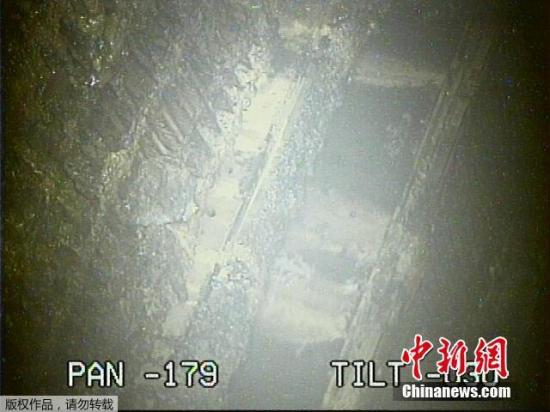 據(jù)悉,每小時530希沃特的輻射量足以在數(shù)十秒內(nèi)致人死亡,同時也能在兩小時內(nèi)使深入反應(yīng)爐拍攝圖像的機(jī)器人停止運作,這再次凸顯了取出燃料碎片的難度有多大。